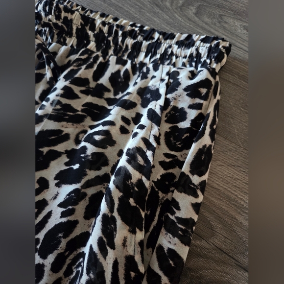 Kardashian Kollection Leopard Print Wide-Leg Pants Size XS - Picture 2 of 4